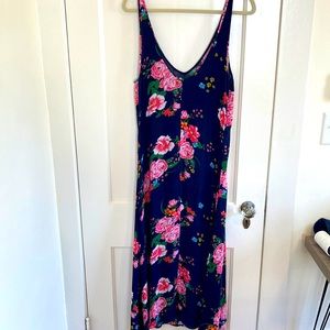 Intimately Free People maxi dress in midnight blue with floral print size Large